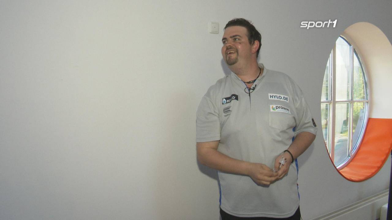 Darts-Star Gabriel Clemens: Interview bei der HYLO CARE PDC Europe Super League