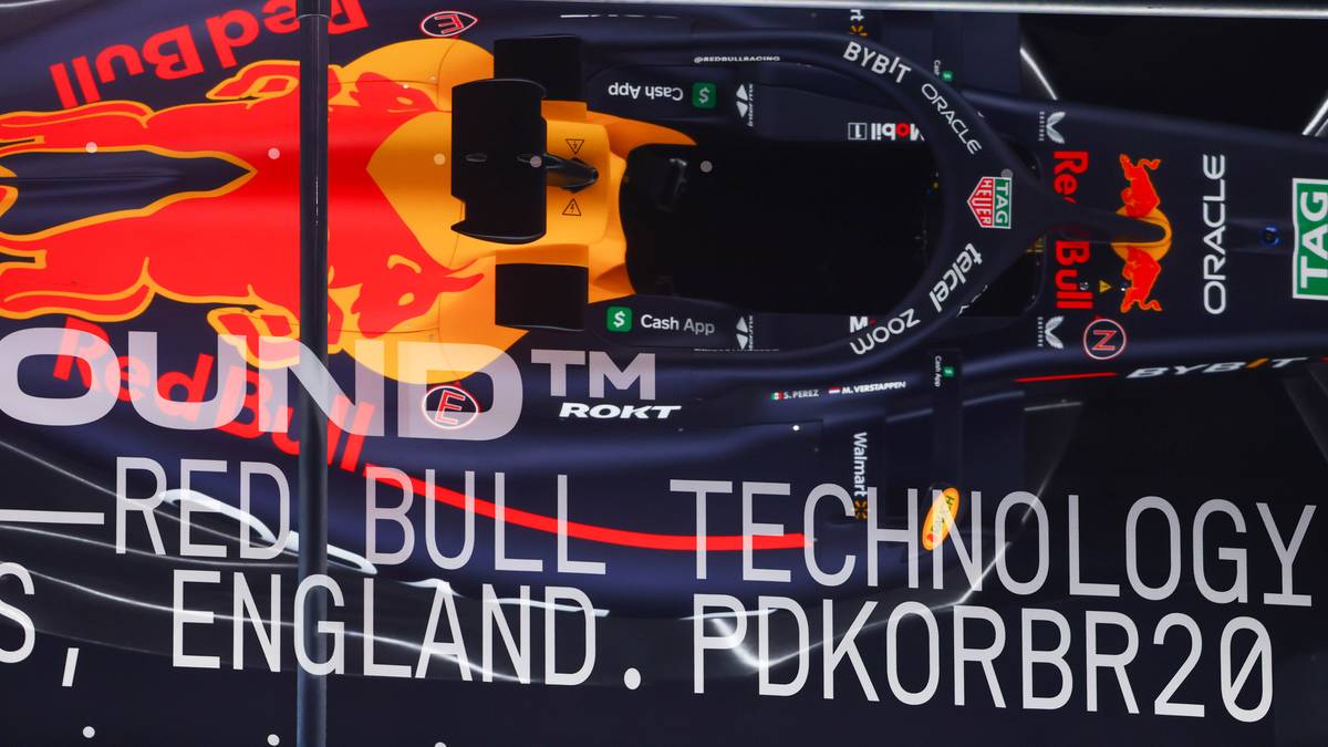 Von 22 Rennen 2023 hat Red Bull 21 gewonnen. Einzig in Singapur siegt mit Carlos Sainz jr. im Ferrari jemand anderes.