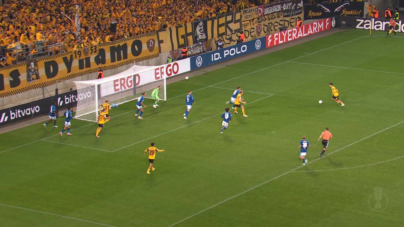 Hitziges Duell: Zweitligist kegelt Schalke raus