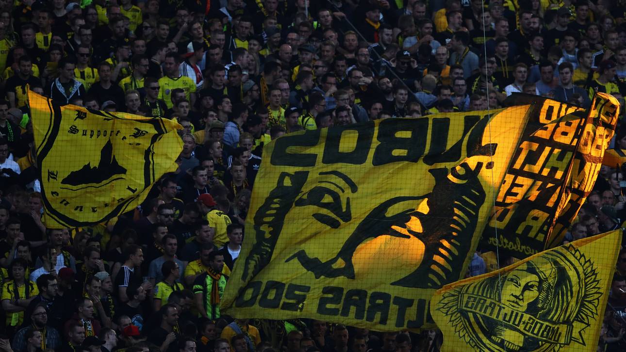 BVB-Fans greifen Wolfsburg-Fans an