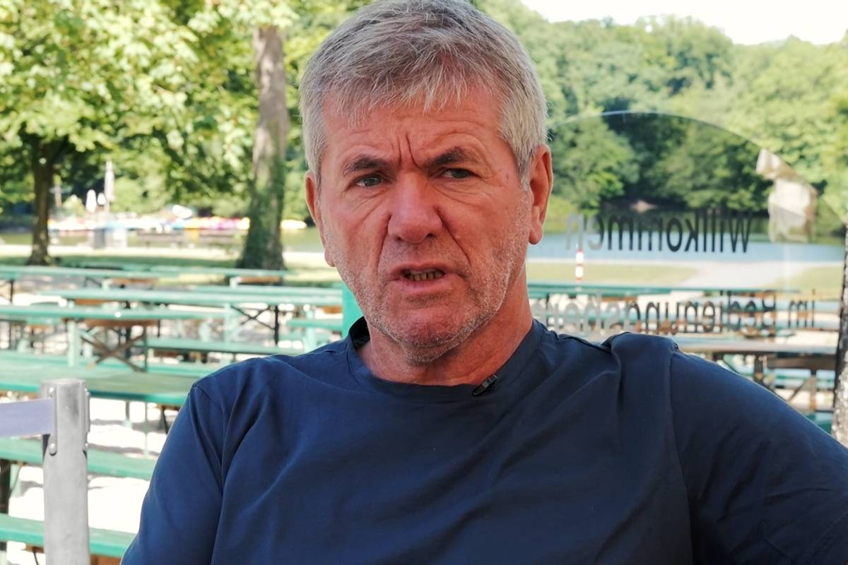 Seit Lukas Kwasniok als neuer Trainer des 1. FC Köln vorgestellt wurde, häufen sich die Vergleiche zu Ex-Coach Steffen Baumgart. Friedhelm Funkel vergleicht die beiden Übungsleiter.