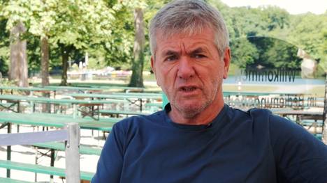 Seit Lukas Kwasniok als neuer Trainer des 1. FC Köln vorgestellt wurde, häufen sich die Vergleiche zu Ex-Coach Steffen Baumgart. Friedhelm Funkel vergleicht die beiden Übungsleiter.