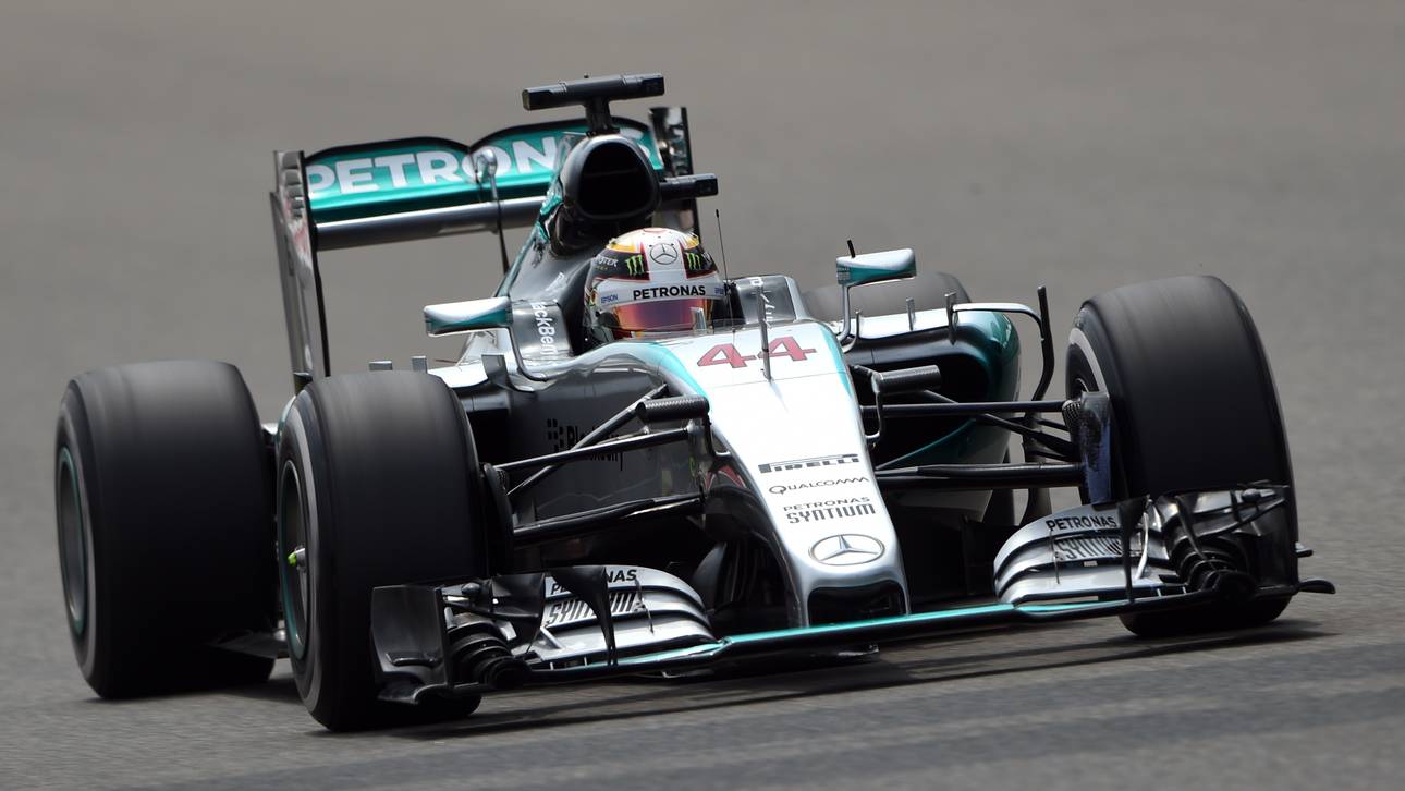 Hamilton dominiert Training