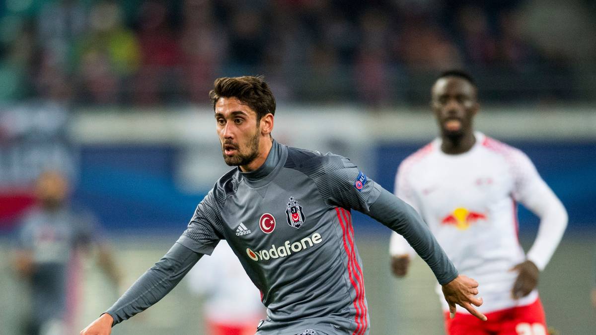 Der vierte Deutsch-Türke im Team ist der gebürtige Dortmunder Orkan Cinar. Der 21-Jährige wurde in der Jugend des VfL Wolfsburg ausgebildet. Über Greuther Fürth und Gaziantepspor landete der Mittelfeldspieler im vergangenen Sommer schließlich in Istanbul