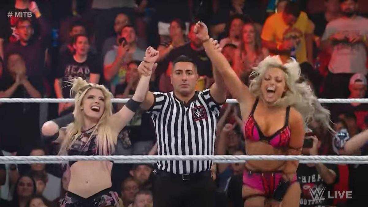 WWE-Beautys setzen Ausrufezeichen als Duo