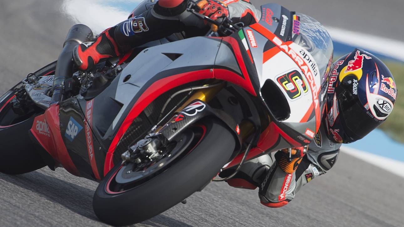 Bradl im Qualifying vor Teamkollege