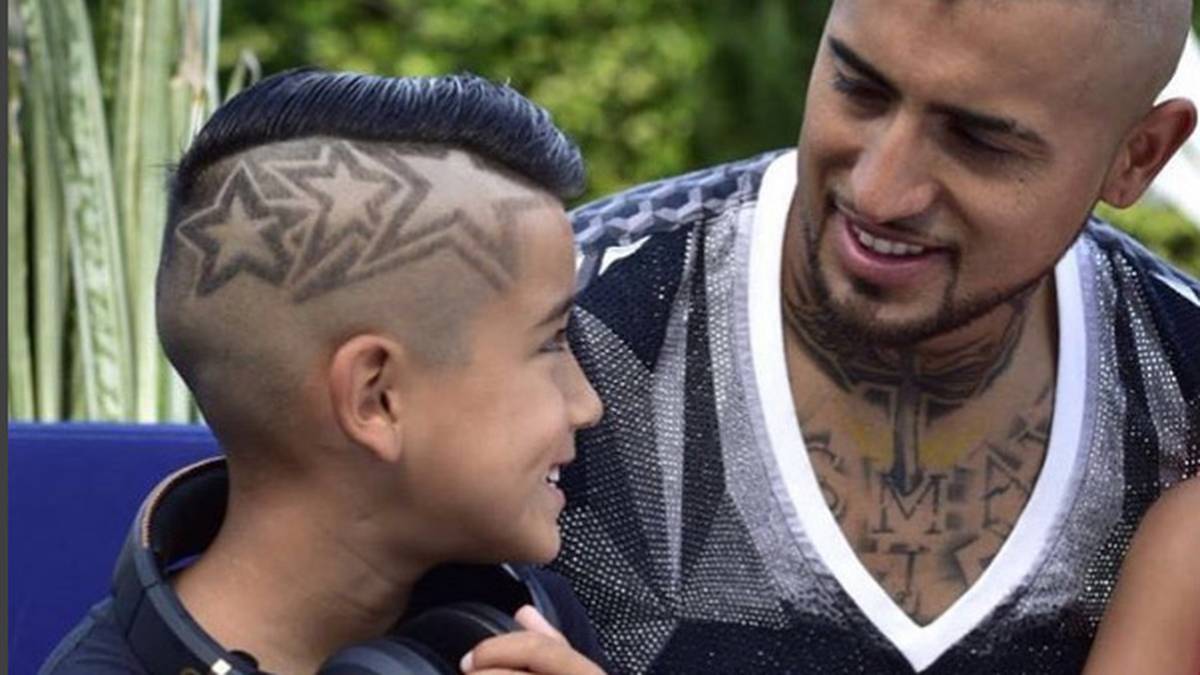 Die Sterne bleiben aber sein Lieblingsmotiv - und sein Sohnemann ist auch total begeistert