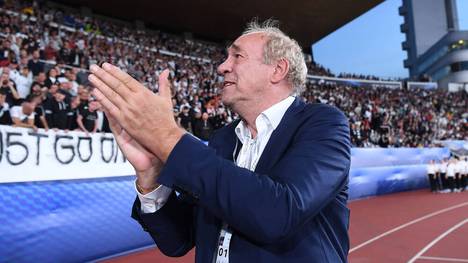 Peter Fischer bleibt weiterhin Präsident von Eintracht Frankfurt. Er geht damit in seine achte Amtszeit bei den Hessen.