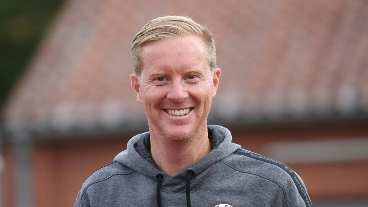 St. Pauli siegt ohne Trainer Schultz beim Club und ist wieder Spitzenreiter