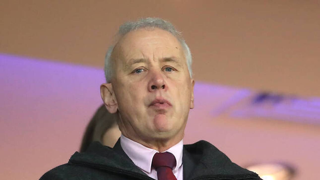 Der Mann hinter den großen Plänen: Rick Parry. Er ist der Boss der English Football League (EFL).