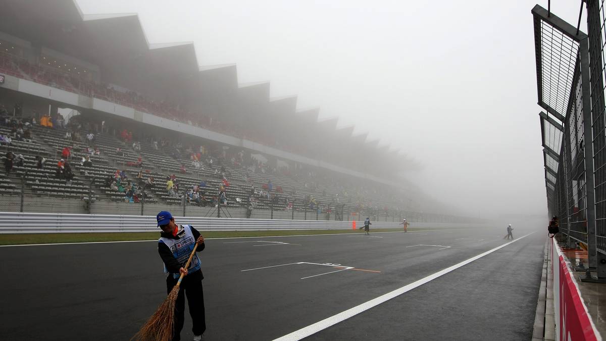 FUJI/JAPAN, 15. Oktober: Moderner Kurs mit Blick auf den Mount Fuji. Der Fuji International Speedway liegt etwa 100 Kilometer südwestlich der japanischen Hauptstadt Tokio und ist im Besitz des WEC-Teams Toyota