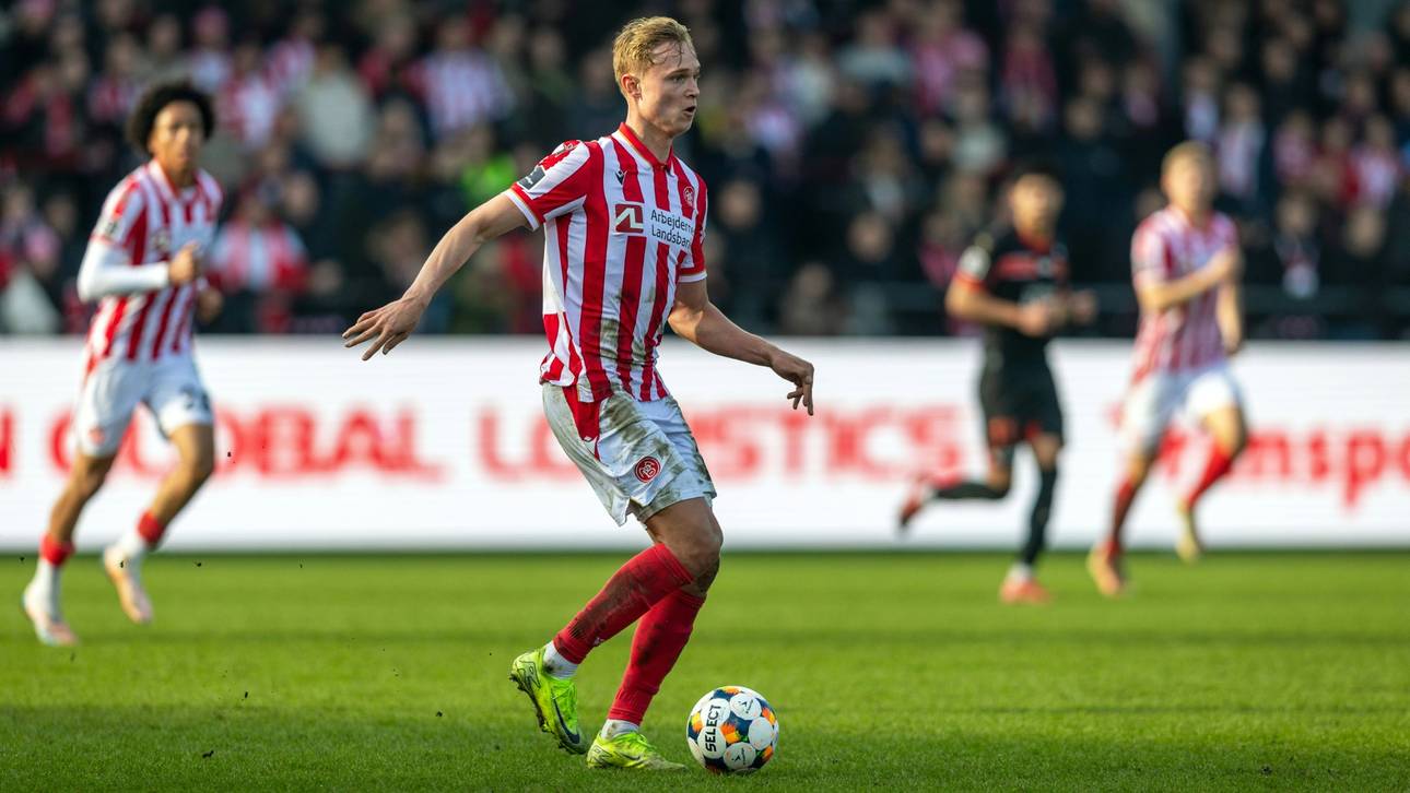 Kiel verpflichtet U20-Nationalspieler