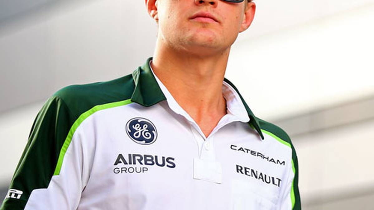 01. November: Das finanziell angeschlagene Sauber-Team verkündet trotz laufender Verträge beider Stammfahrer die Verpflichtung von Marcus Ericsson. Der Schwede soll angeblich 20 Millionen Euro für sein Cockpit zahlen. Wenig später kommt auch Felipe Nasr, das Ende der Formel-1-Karriere für Adrian Sutil