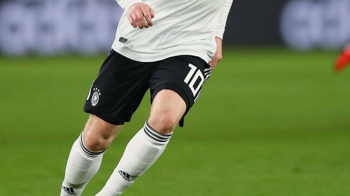 JULIAN BRANDT (bis 56.): Umtriebige erste Hälfte vom Blondschopf. Brandt war überall zu sehen, holte sich viele Bälle, hatte Zug zur Grundlinie und zum Tor. Glasklare Aktionen blieben dennoch aus. Löw nahm ihn früh raus. SPORT1-Note 3
