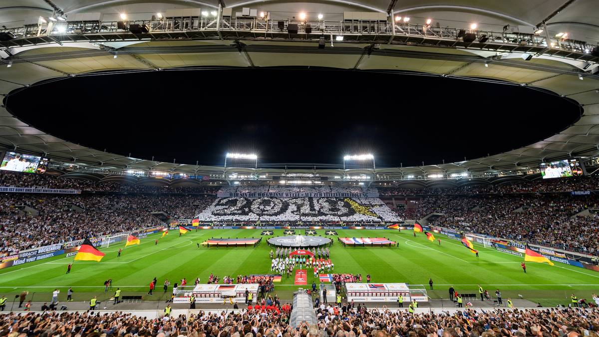 Bei der WM 1974 und der EM 1988 verliehen italienische Gastarbeiter dem Neckarstadion südländisches Flair, 2006 vollendete die DFB-Elf dort im Spiel um Platz 3 gegen Portugal (3:1) ihr Sommermärchen. Und wenn der VfB in Cannstatt spielt, kommen regelmäßig über 50.000