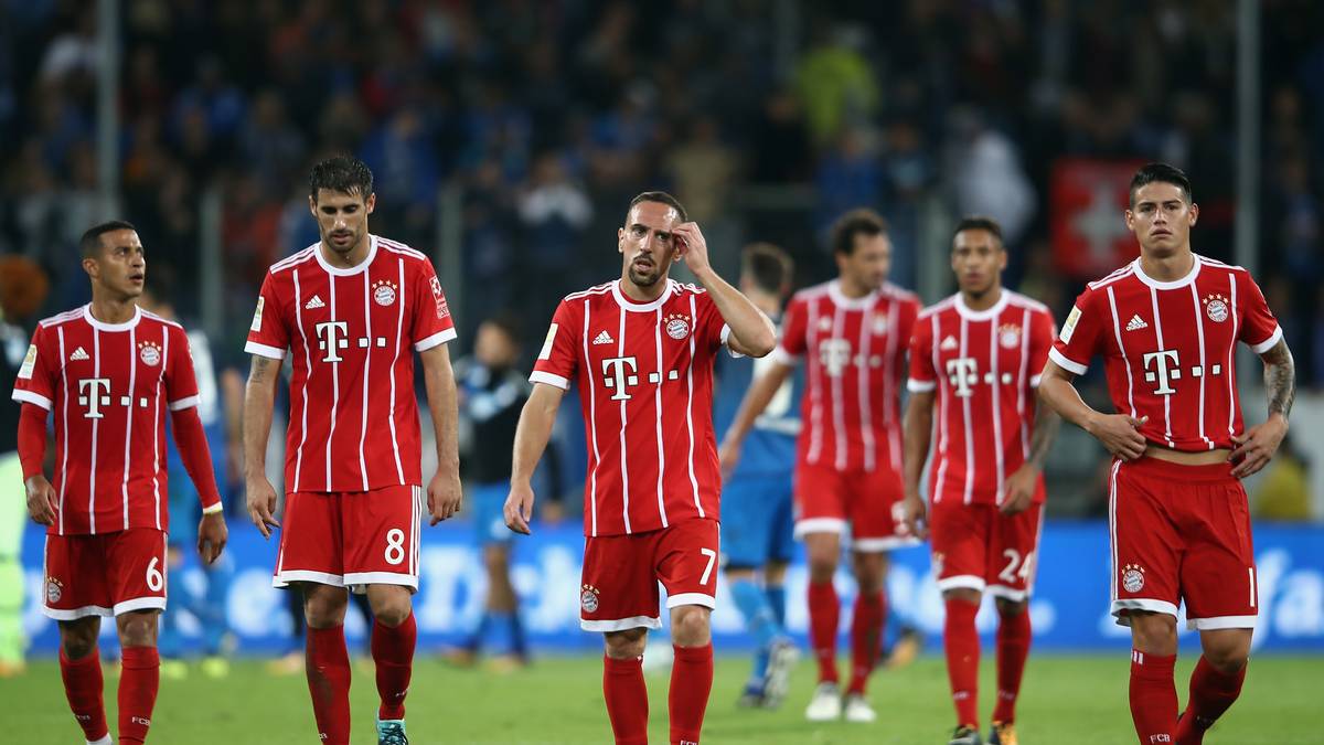 PLATZ 36 – FC BAYERN MÜNCHEN: Ungewohntes Bild. Die Bayern sind das Schlusslicht der Beliebtheitstabelle. Vielleicht ist es der Neid auf die großen Erfolge des Rekordmeisters? Fans hat der FCB trotz des letzten Platzes auf jeden Fall genug