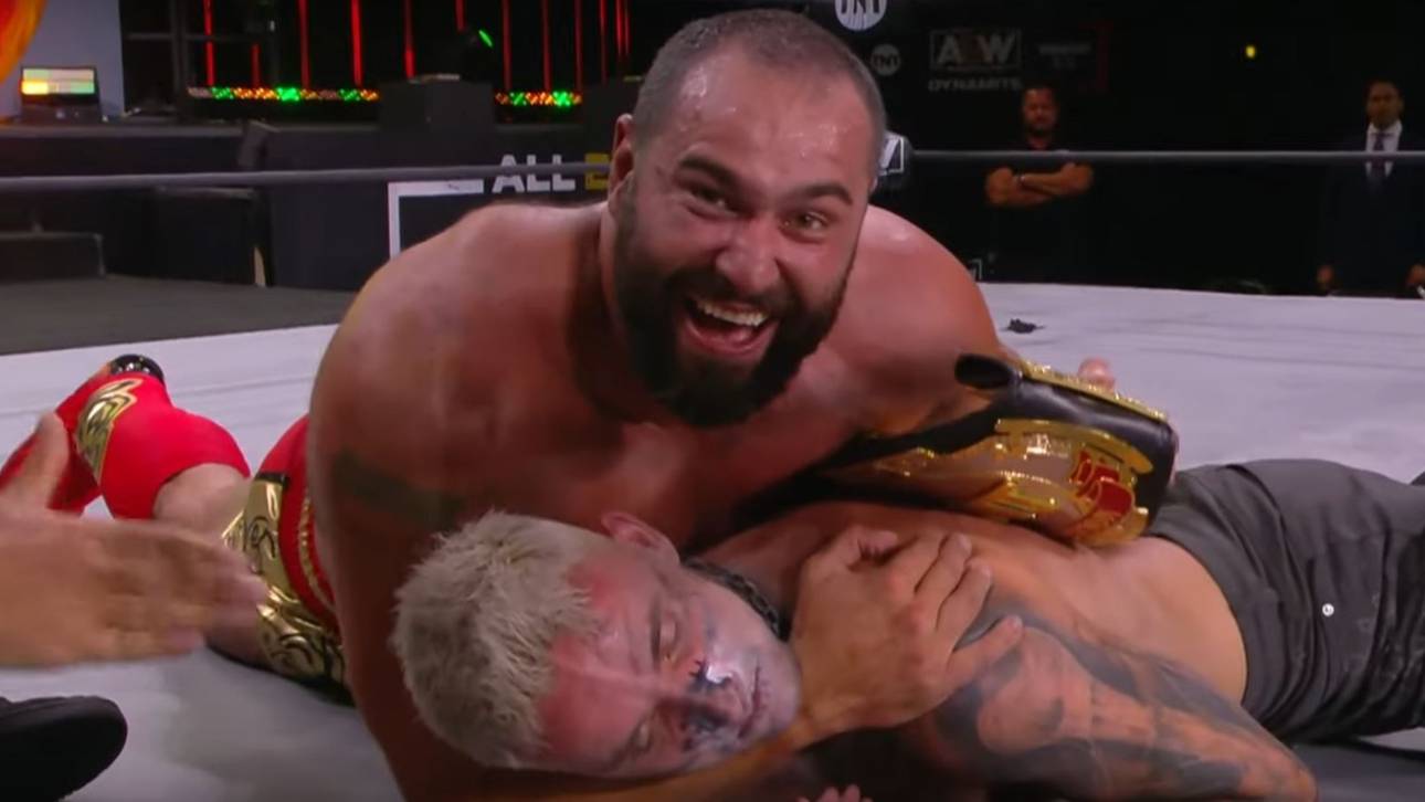 Ex-WWE-Star krönt sich bei AEW