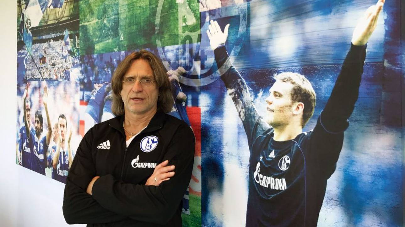 Elgert erklärt Knappenschmiede