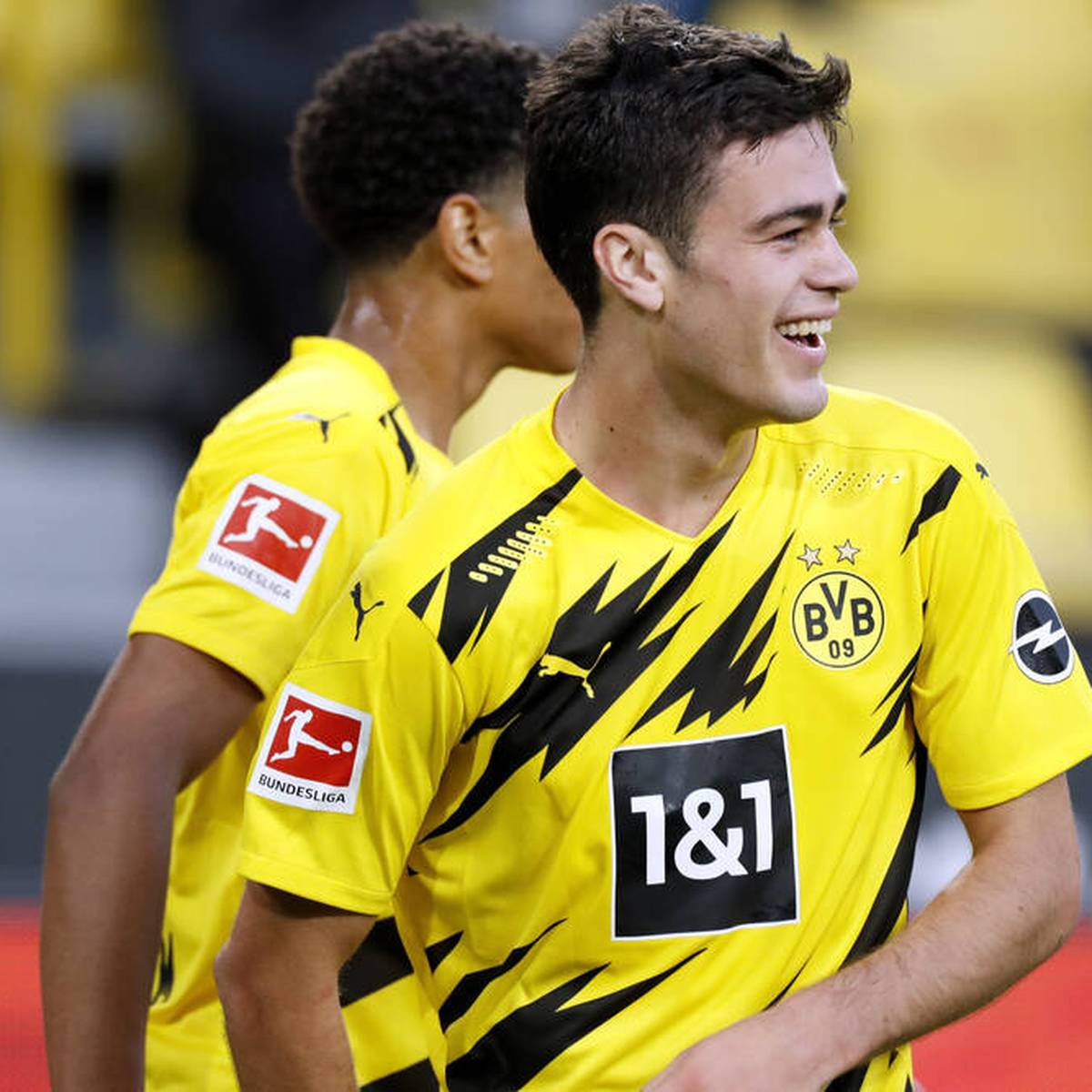 Bvb Stellt Giovanni Reyna Profivertrag Mit Millionengehalt In Aussicht