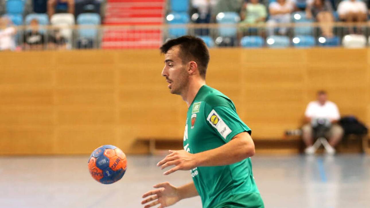 Füchse-Star von Auto angefahren