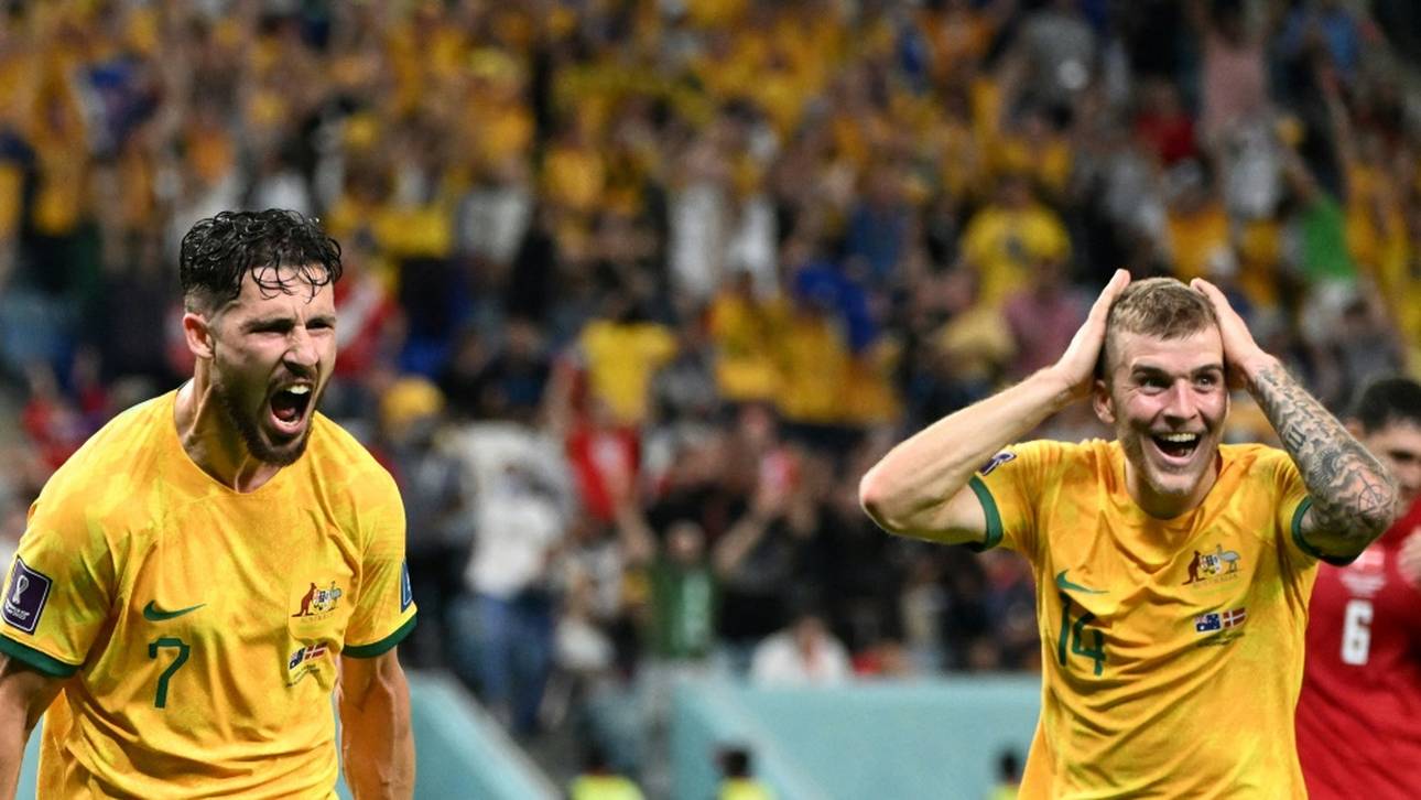 Leckie schießt Australien ins Achtelfinale