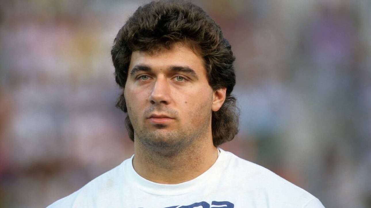 Der bisherige Rekordhalter Randy Barnes ist von Doping-Schatten getrübt