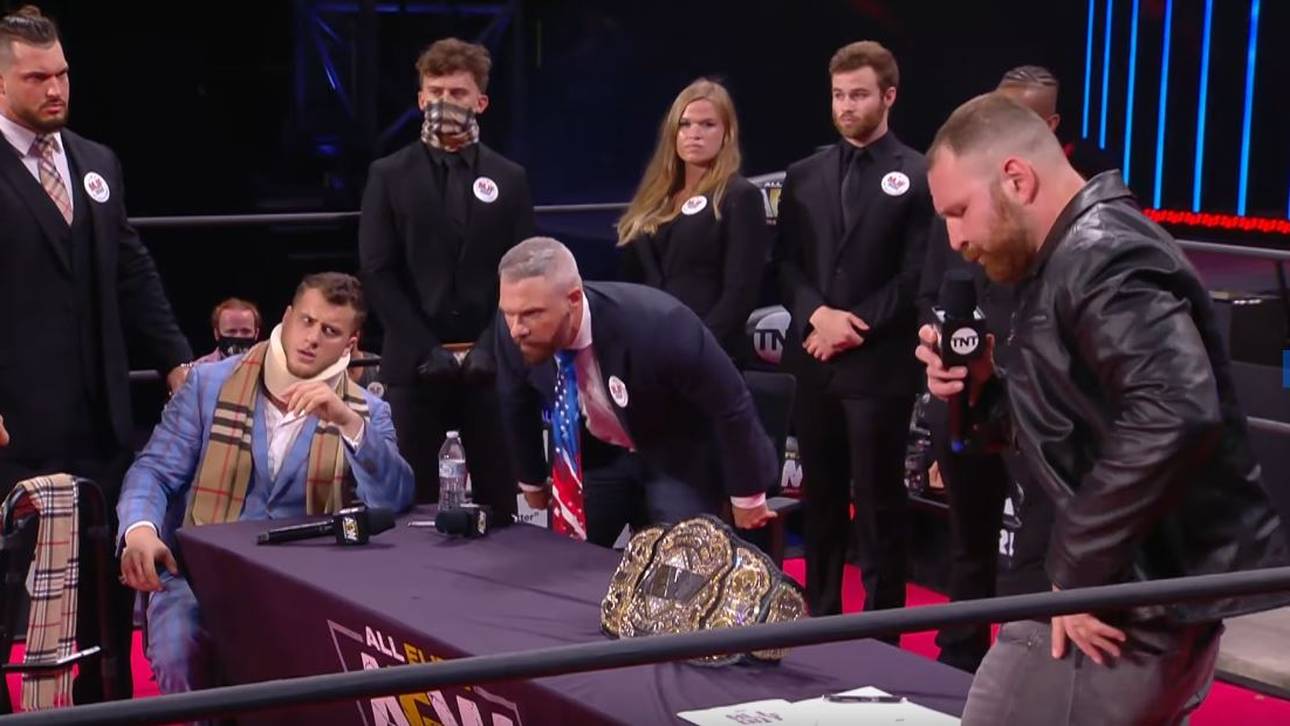 Moxley trickst bei AEW alle aus