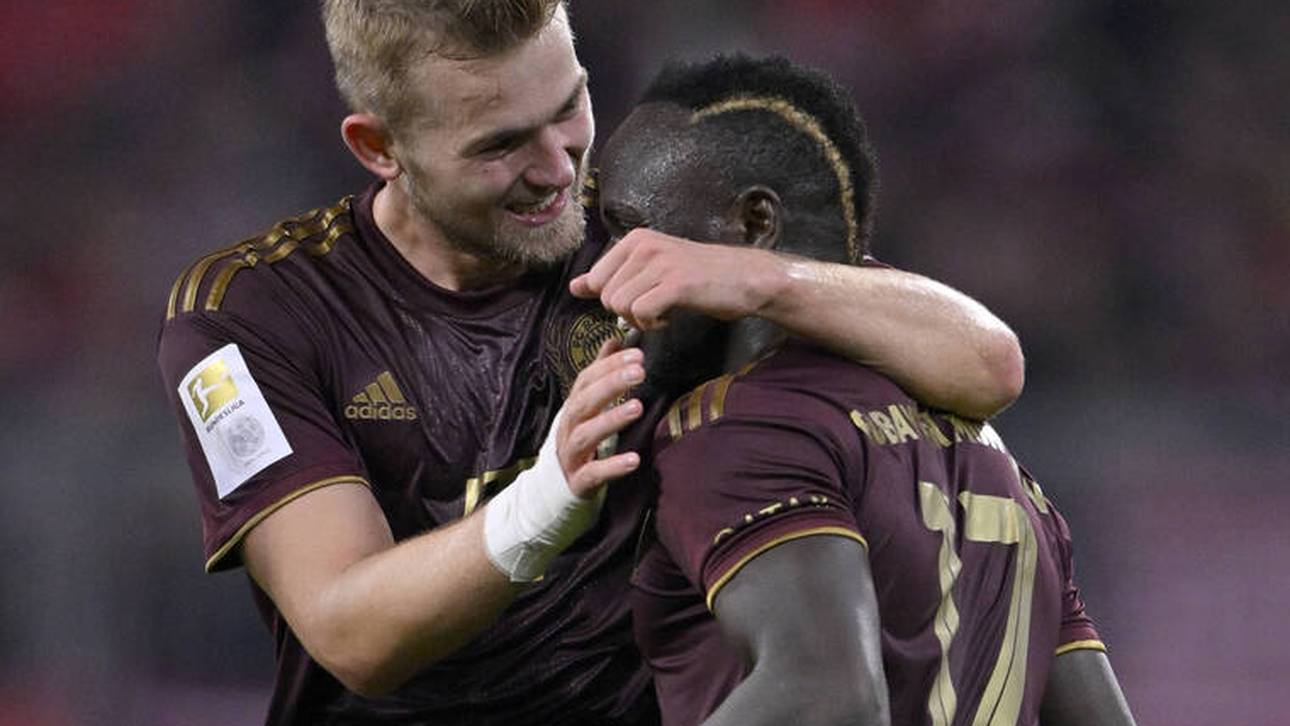 Matthijs de Ligt (l.) machte gegen Leverkusen ebenso einen Schritt nach vorn wie Sadio Mané