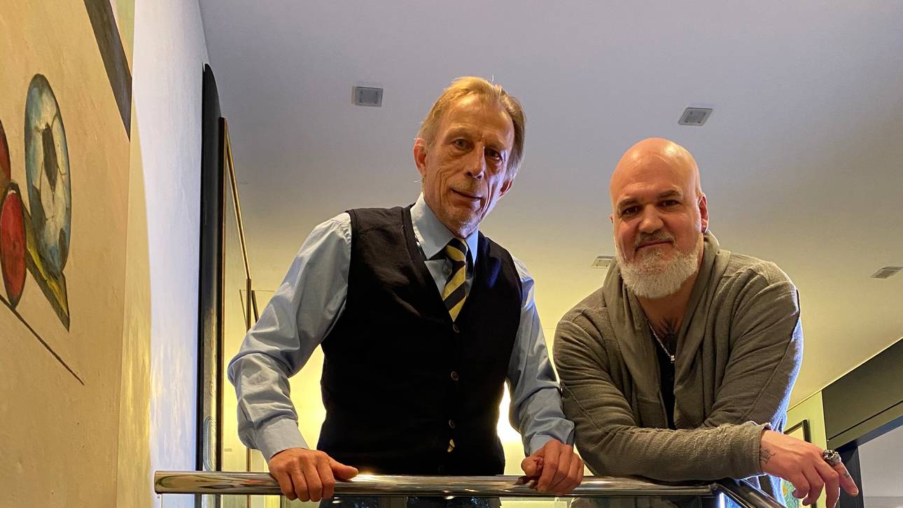 SPORT1-Reporter Reinhard Franke (r.) besuchte Christoph Daum in Köln