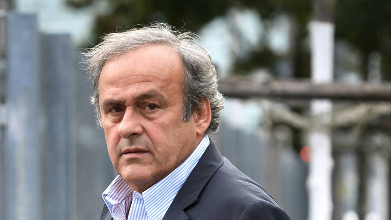 Staatsanwalt befragt Platini