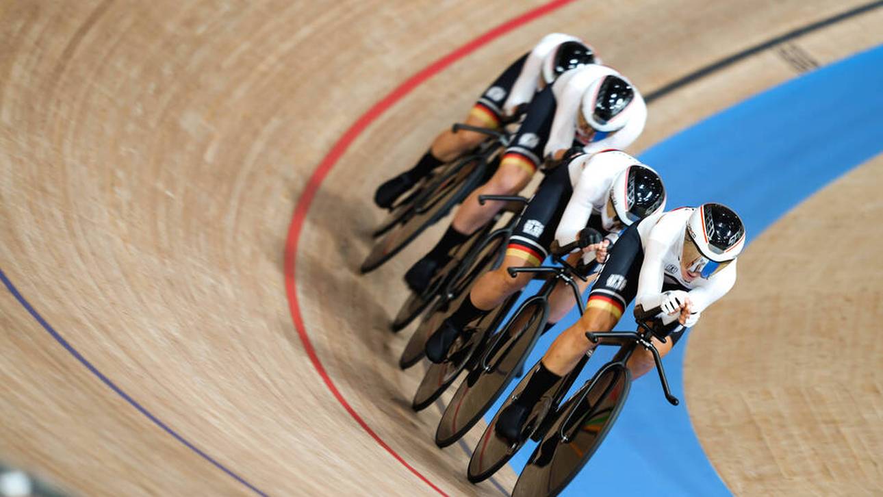 Weltrekord und Frühstart! Bahnrad-Vierer rast zu Gold