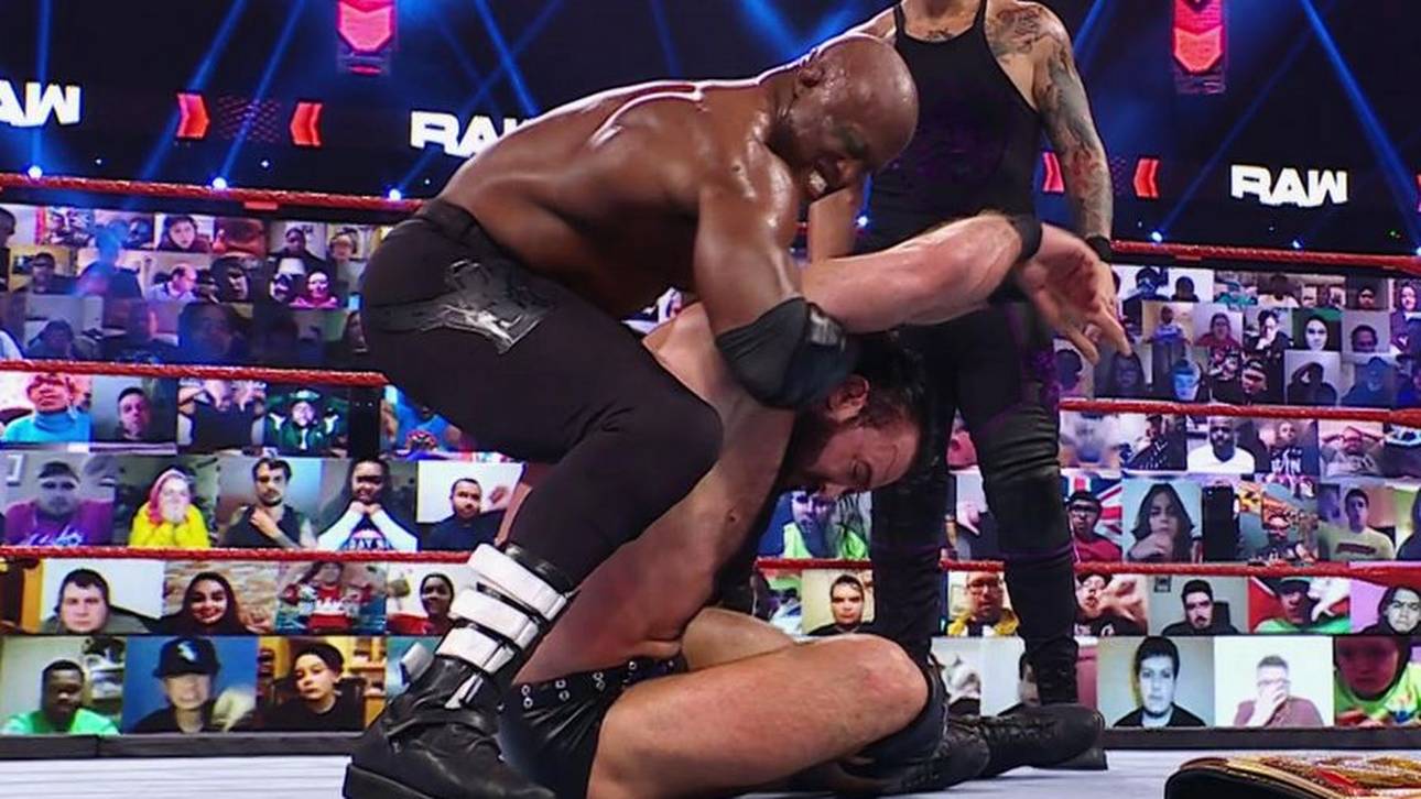 Überraschungsgast hilft WWE-Champ