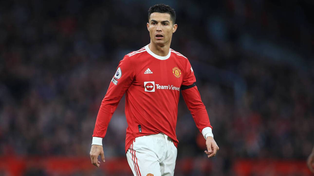 United-Trikot: Stehkragen für CR7?