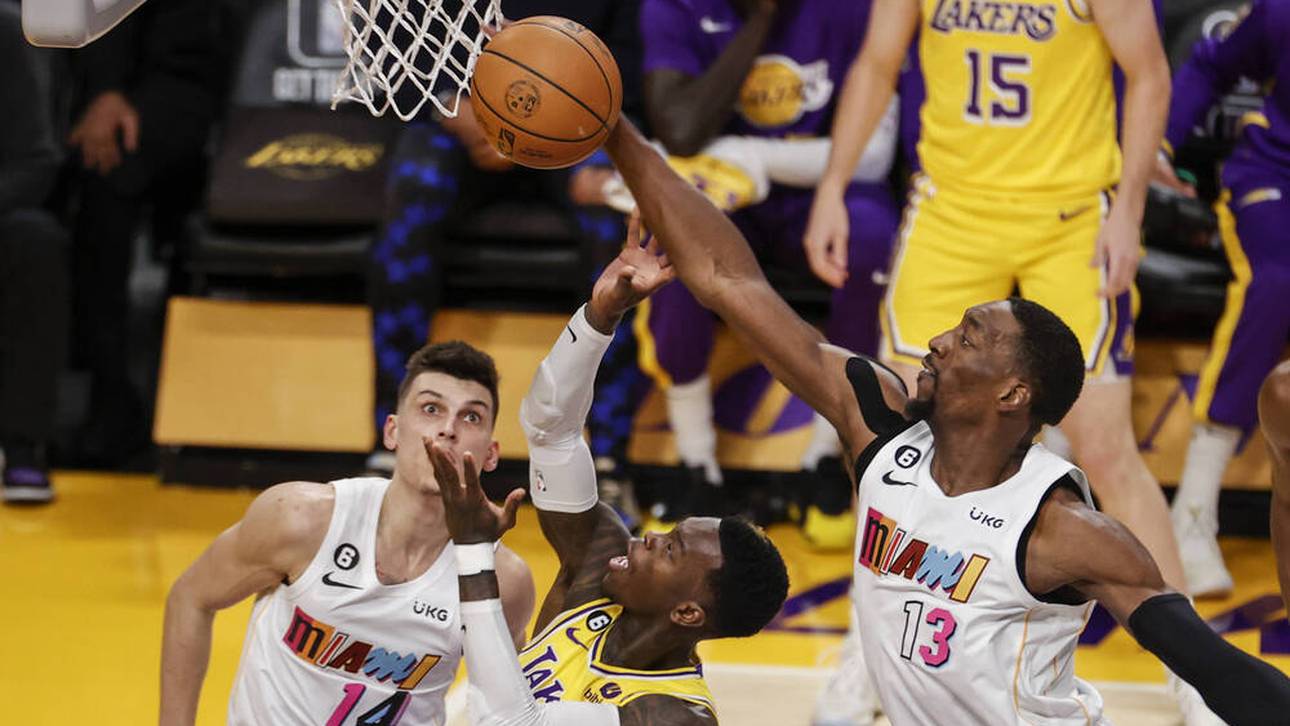 Gala! Schröder trotzt Schmerzen