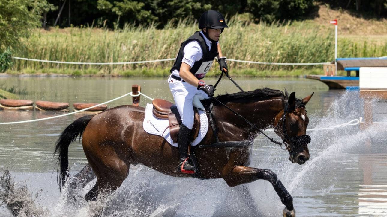 Vielseitigkeitsreiten: Jung verteidigt nationalen Titel