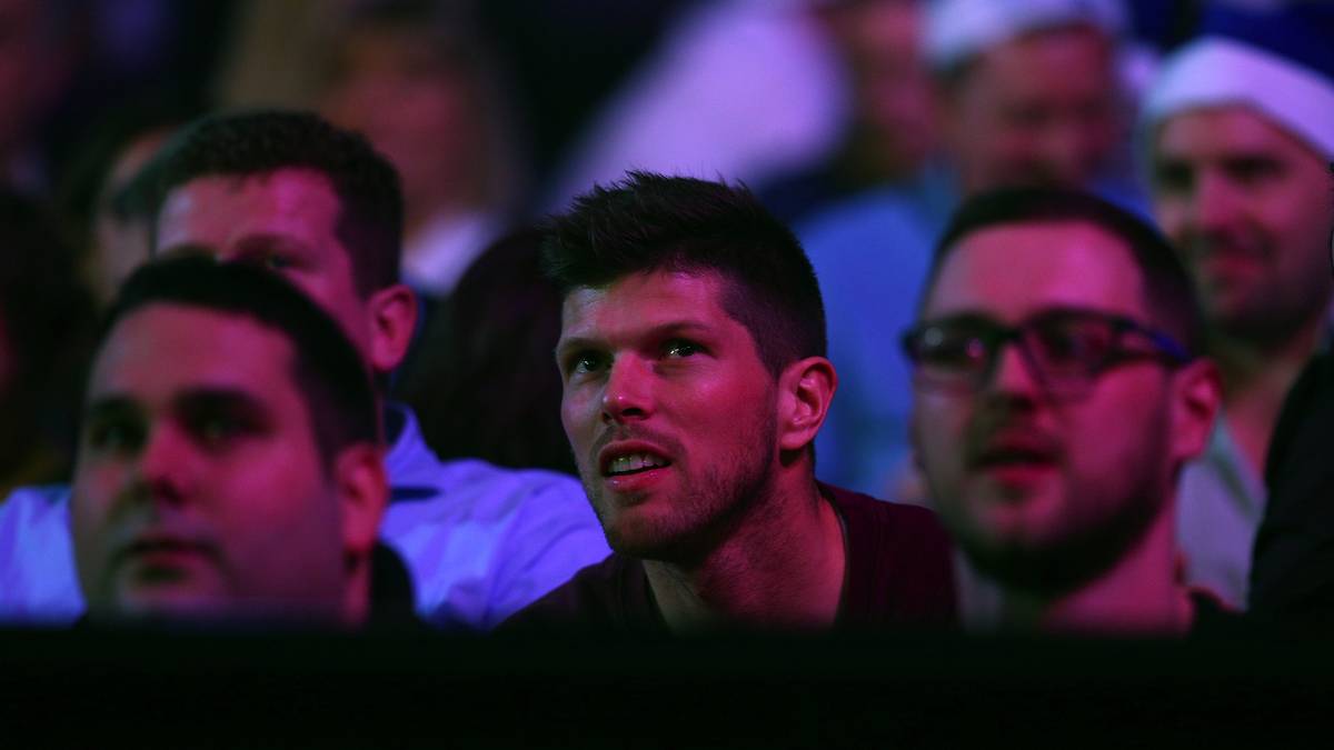 Ebenso Klaas-Jan Huntelaar. Der Schalke-Stürmer ist bekennender Fan von "Barney"