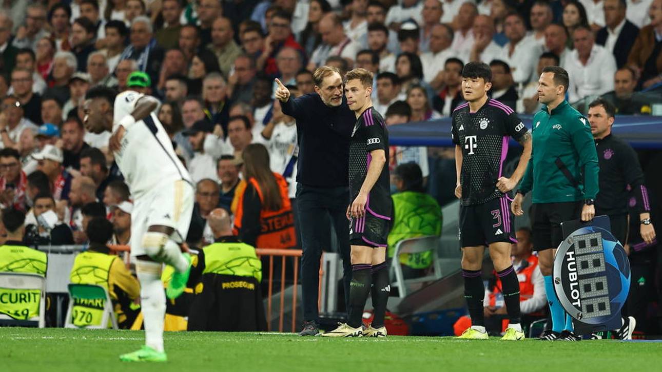 Thomas Tuchel im Austausch mit Joshua Kimmich bei der Einwechslung von Minjae Kim