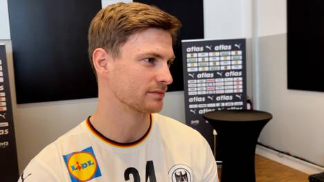 Nationalspieler Rune Dahmke reagiert in einer Medienrunde auf die Kritik von Bob Hanning an seiner Nominierung für die deutsche Handball-Nationalmannschaft.