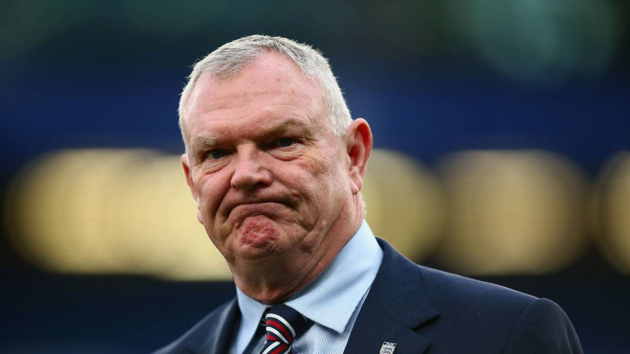 Nazi-Gesten: FA sperrt England-Fans