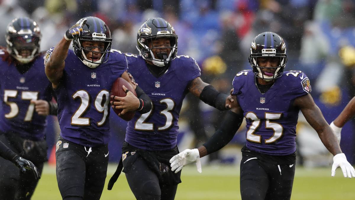 4. BALTIMORE RAVENS (9-6, vs. Browns): Die Ravens sind noch nicht sicher in den Playoffs, haben ihr Schicksal aber in der eigenen Hand. Ein Sieg gegen Cleveland reicht definitiv, anderenfalls muss Baltimore auf eine Pleite der Steelers hoffen