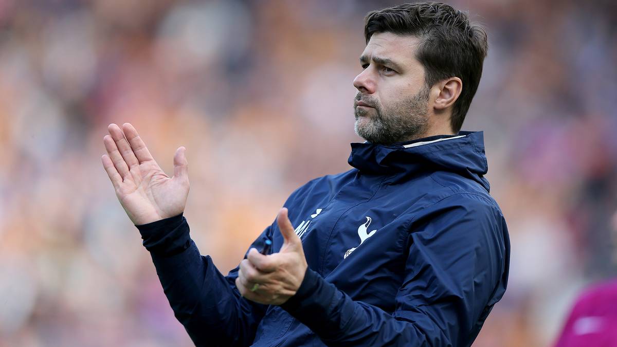 Dieser geht nämlich an den nur sechs Monate jüngeren MAURICIO POCHETTINO. Der Erfolgscoach steht bei Tottenham Hotspur an der Seitenlinie
