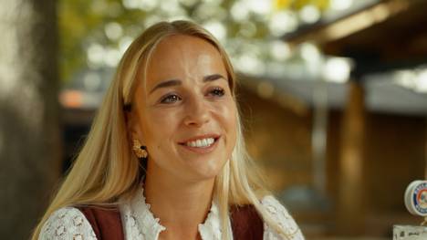 Giulia Gwinn erklärt im Interview, wie es um ihre Verletzung steht und was sie über die Auszeichnung als Fußballerin des Jahres denkt.