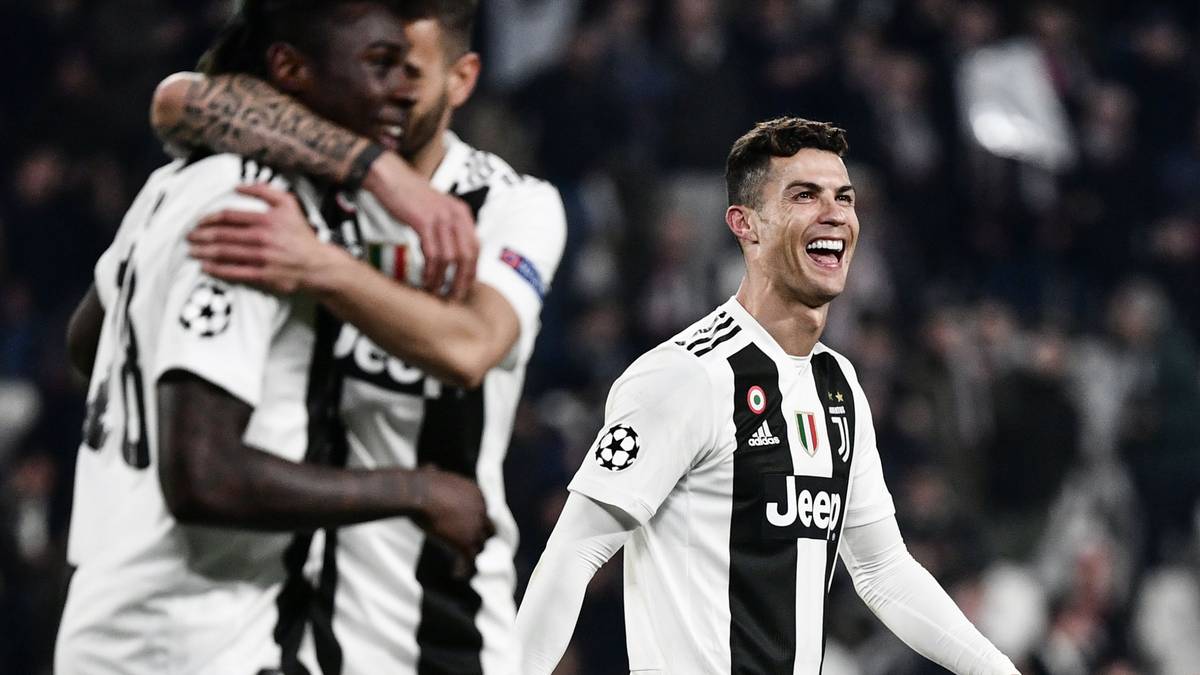 IL MESSAGGERO: "Ein goldener Ronaldo ist Mister Europa. Für solch eine Leistung, wie Ronaldo sie gebracht hat, spielt man Fußball. Das ist fast so viel wert wie ein Champions-League-Titel. Juve siegt mit dem ersten Hattrick von Ronaldo in Italien. Er ist zum Sieg geboren und nach Turin geführt worden, um in Europa den Unterschied zu machen."