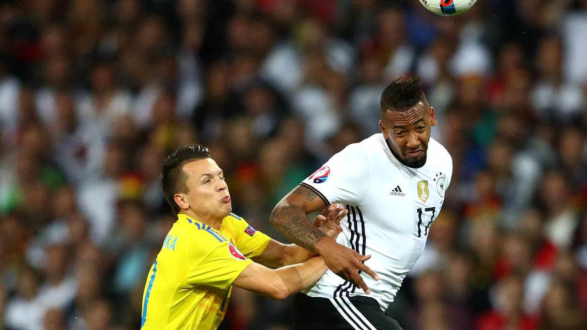 Retter in höchster Not in der ersten Halbzeit. Warf sich in jeden Angriff des Gegners. Aber als Organisator der Abwehr manchmal überfordert und im Spielaufbau nicht so präsent wie beim FC Bayern. SPORT1-Note: 2,5