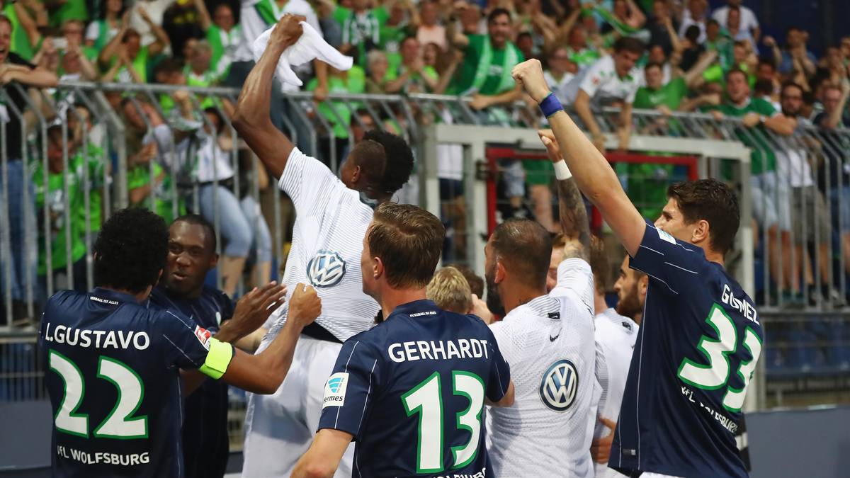PLATZ 11 - VFL WOLFSBURG: Der Relegationsteilnehmer der vergangenen Saison hat vor der neuen Saison 21.500 Jahreskarten verkauft