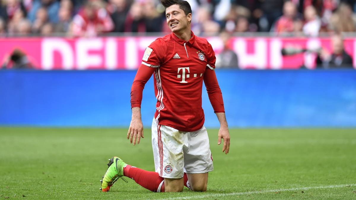 PLATZ 13: Robert Lewandowski, FC Bayern München, 22 Millionen Euro