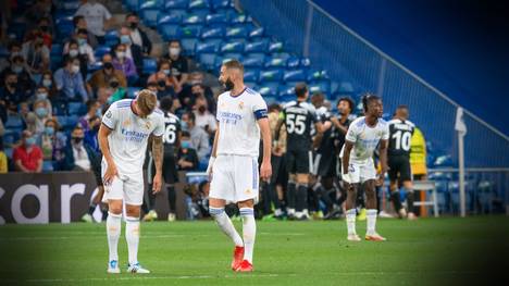 Real Madrid blamiert sich in der Champions League gegen einen absoluten Underdog. Wie konnte es dazu kommen - und wie stark ist Real Madrid aktuell überhaupt noch?