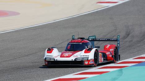 Die WEC-Saison geht mit einem spannenden Finish in Bahrain zu Ende. Wir blicken auf die besten Momente zurück - präsentiert von Porsche.