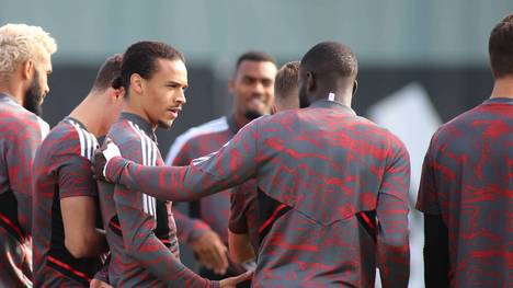 An der Säbener Straße herrscht vor dem letzten Champions-League-Gruppenspiel ausgelassene Stimmung beim Abschlusstraining der Bayern.