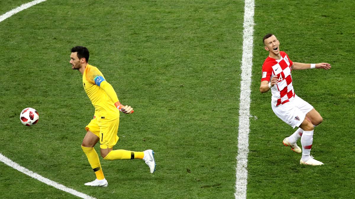 Ein Arroganzanfall von Hugo Lloris sorgt dann aber nochmal für Hoffnung bei Kroatien. Als Frankreichs Keeper den Ball an Ivan Perisic vorbeilegt geht noch alles gut